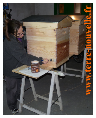 Deux ruches et bientôt des abeilles Apiculture : 2 ruches et bientôt des abeilles