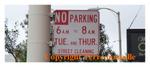 san-francisco-panneau-jours-nettoyage-des-rues A San Francisco, partout des panneaux indiquent les jours et horaires de nettoyage des rues